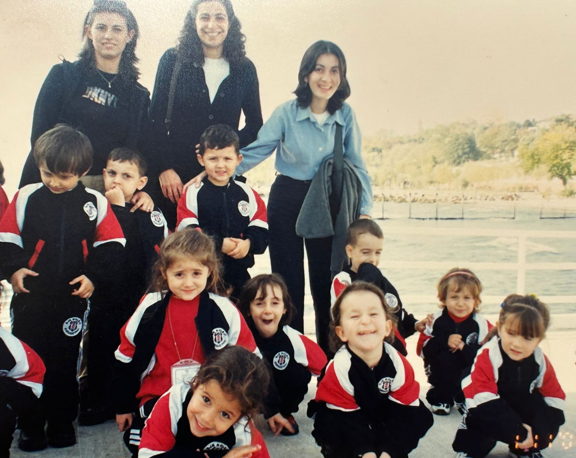 BLACK EAGLES FLY FOREVER - BEING BESIKTAS FROM BIRTH